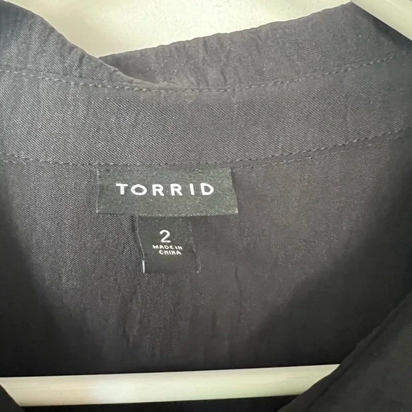 Torrid Black short sleeve dress - Picture 4 of 9